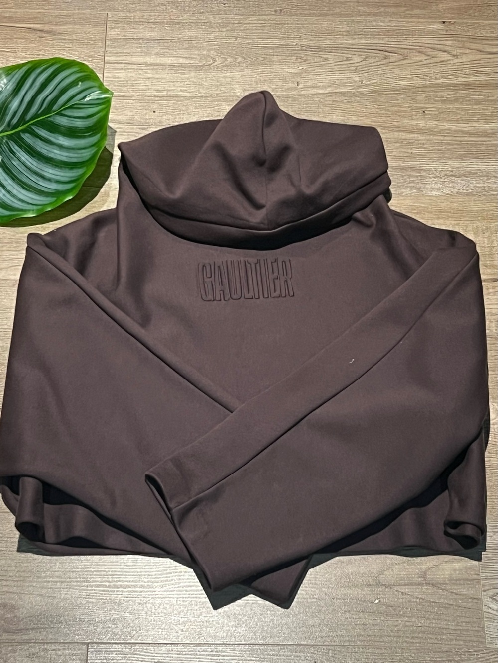 🟤 Jean Paul Gaultier Chocolat Embossed Logo Cropped Hoodie
